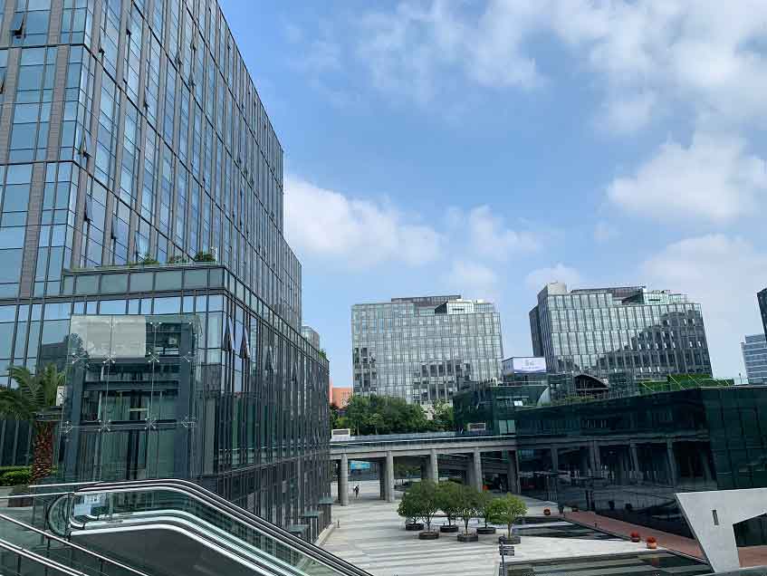 东方万国企业中心