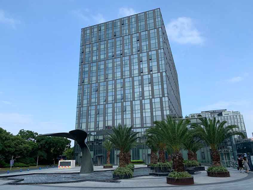 东方万国企业中心